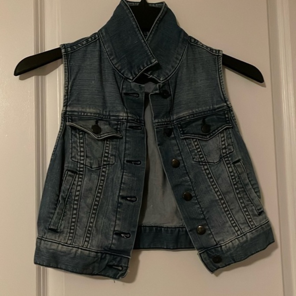 BCBGeneration Jean Vest Women’s Size xs